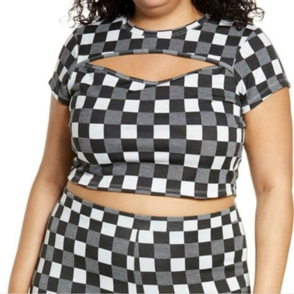 bp Tops - NWT bp Cutout Tee In Black and White Gingham 1X